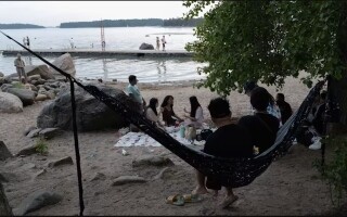 Финская полиция использует классическую музыку, чтобы удержать молодежь от пляжей